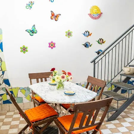 Casa Chiaia Suor Orsola ベッド・アンド・ブレックファスト 3*