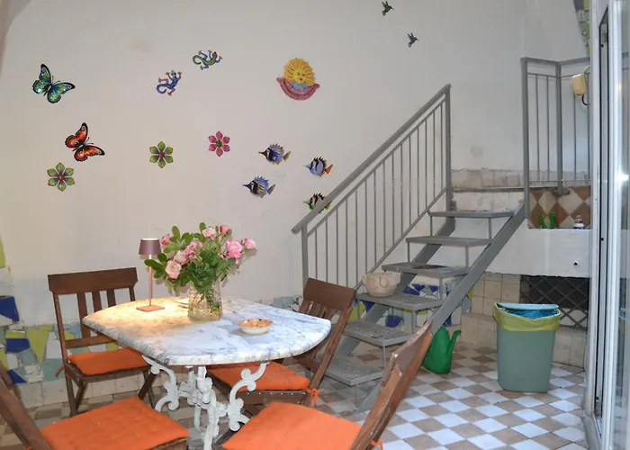 Casa Chiaia Suor Orsola نابولي