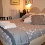 Casa Chiaia Suor Orsola Bed and Breakfast *