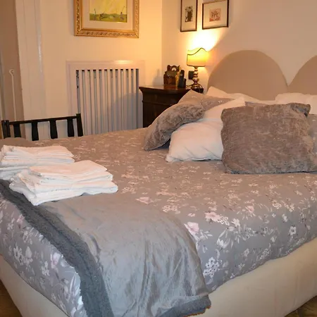 Casa Chiaia Suor Orsola Bed & Breakfast 3*